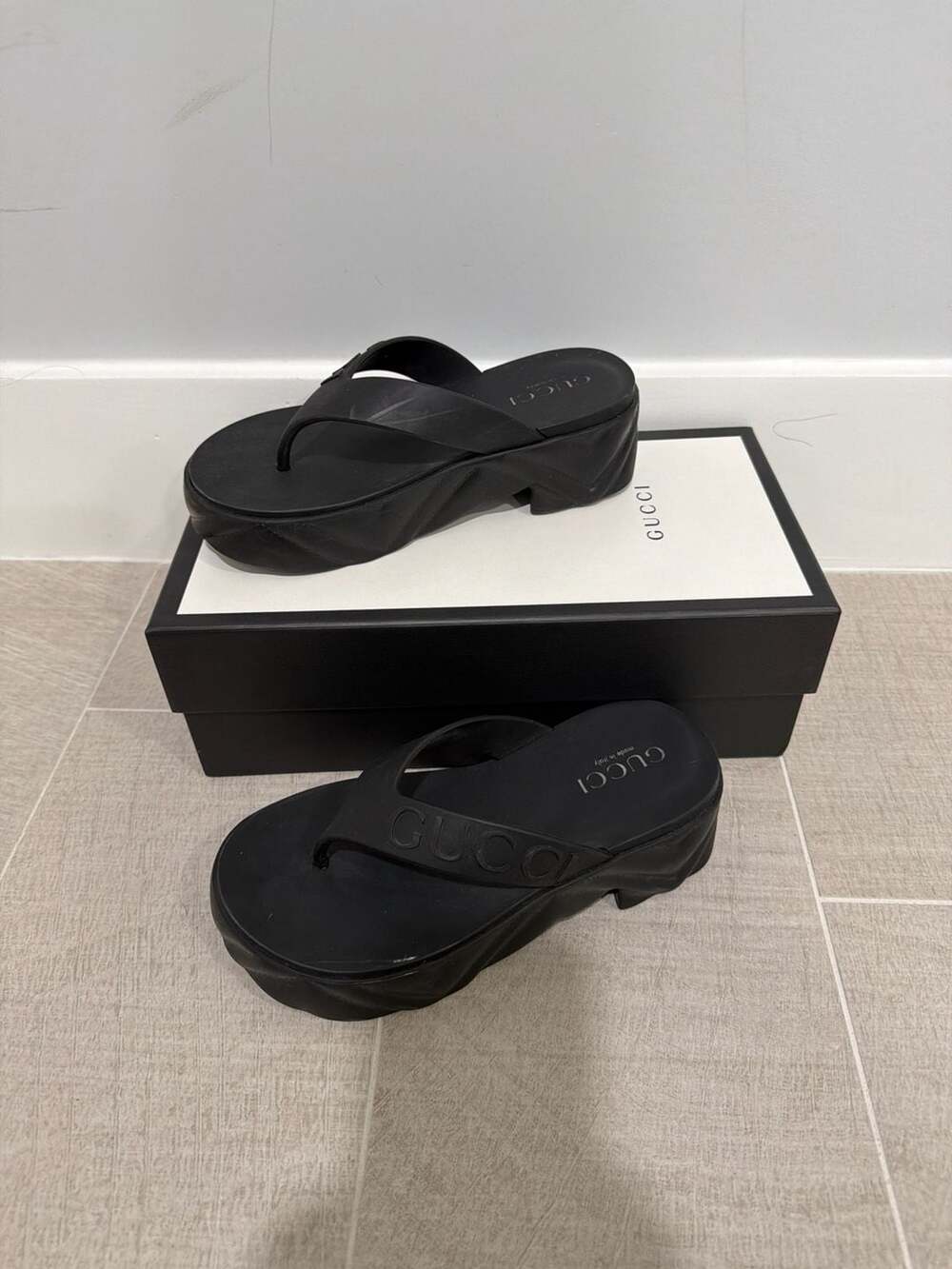 Gucci Women's Logo Rubber Thong Platform Sandal in Black